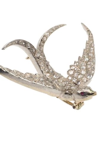 Ca. 1880 - 15 ct. Gold & Silver Swallow Brooch with Diamonds & 2 eyes of Rubies, Animal jewellery from Victorian England - Image 3
