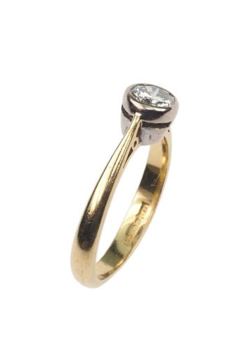 Dated 1970 - 18 ct. Gold & Platinum Ring / Engagement ring with Diamond Solitaire, Vintage England Made in Birmingham - Image 3