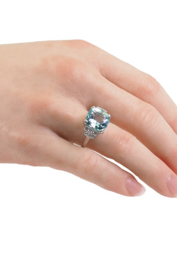 ** SOLD ** Ca. 1960 - Platinum ring with Aquamarine & 14 Diamonds - Image 5