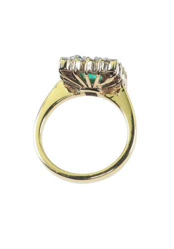 Ca. 1950 - Vintage 18 Carat Gold Ring with Emerald & 16 Diamonds - Image 5