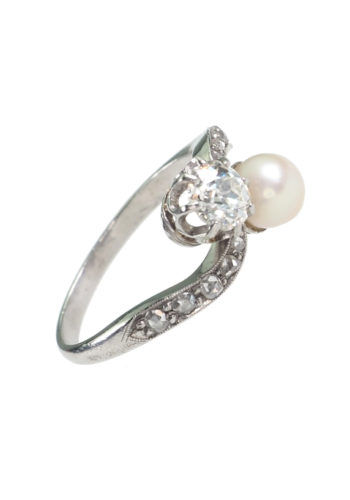 ** SOLD ** Ca. 1900 - You+Me Platinum Engagement ring, Diamonds & Pearls - Image 4
