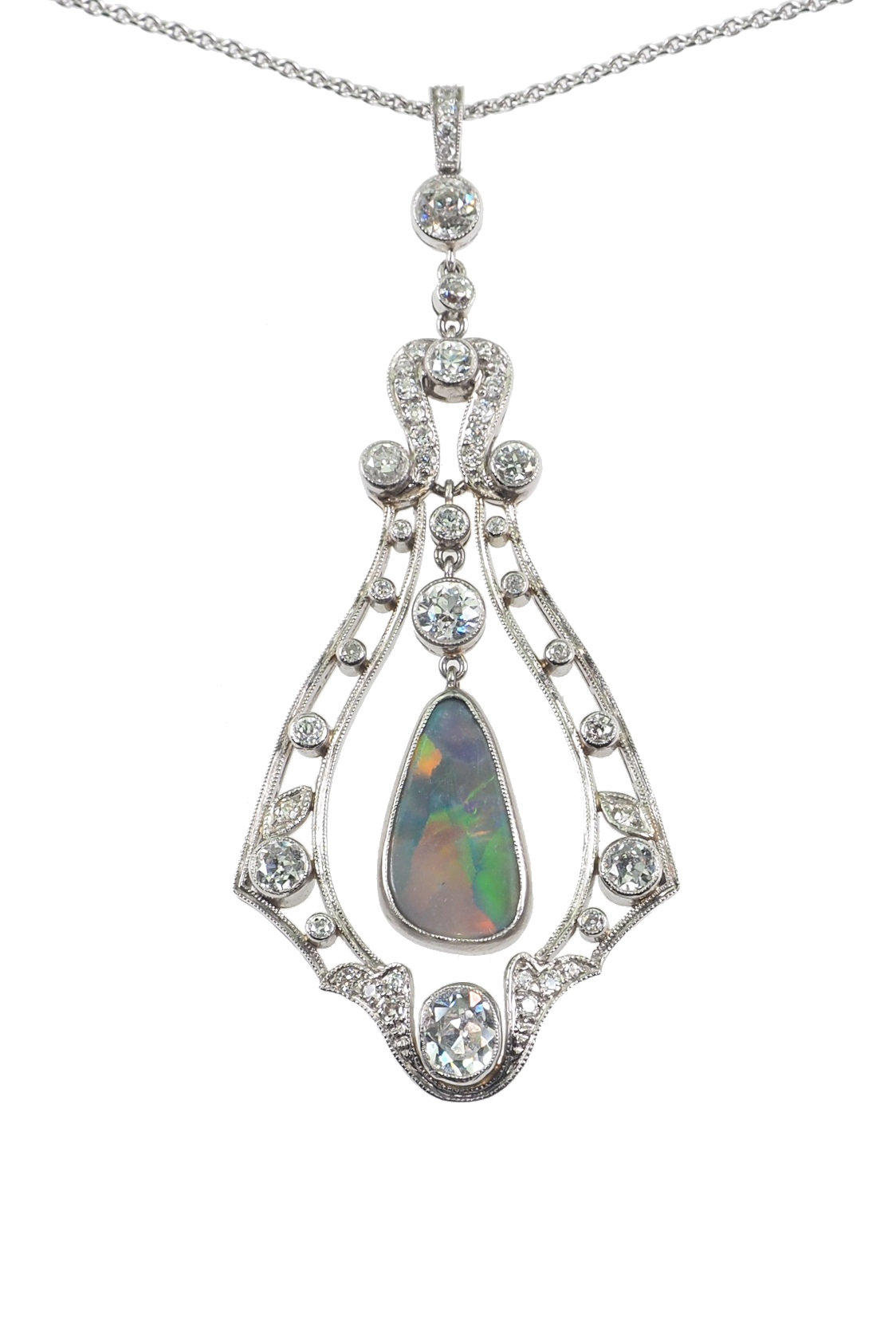 luxurious-antique-jewellery-2827a