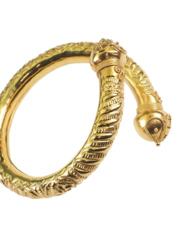 Ca. 1880 - 15K Gold Bangle with Hand-engravings & Granulation - Image 4
