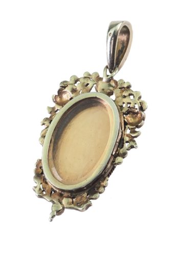 ** SOLD ** Ca. 1850 - French Gold pendant with Grisaille painting & Glass compartment - Image 4