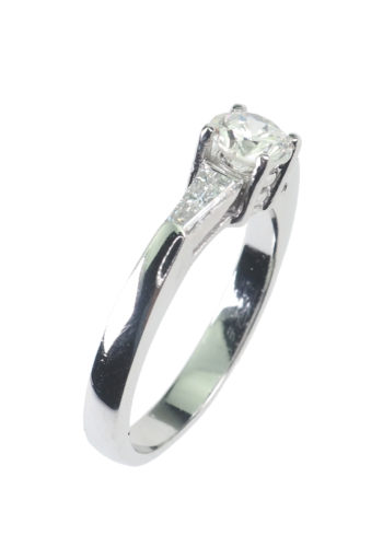 Second Hand - Diamond Engagement ring - Image 4