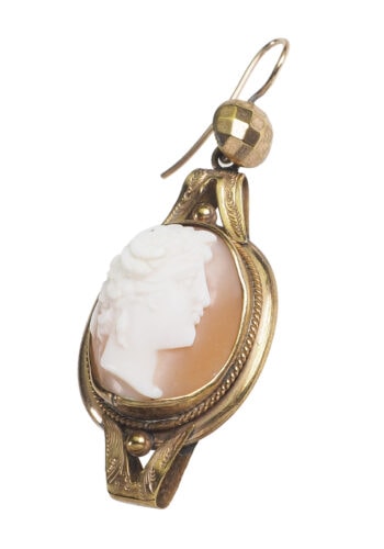 Ca. 1860 - Pinchbeck Earrings with Shell Cameos, English - Image 4