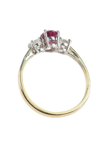 Dated 1990 - Ruby & Diamond Three Stone Engagementring - Image 5