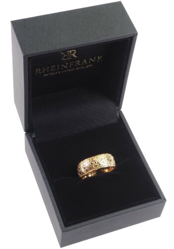 Dated 1910 - Engraved by Hand Yellow-gold Wedding Band - Image 5