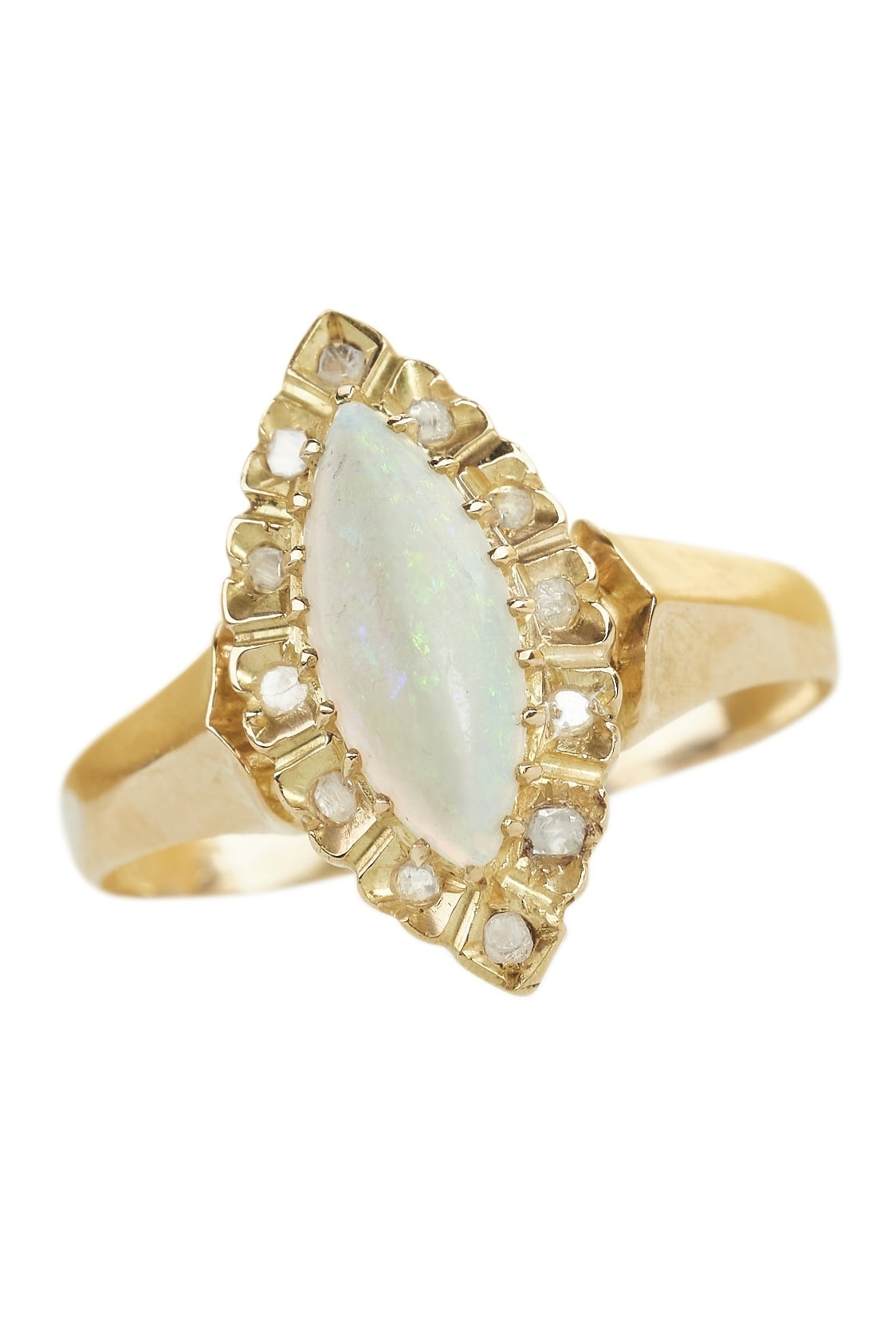 Vintage Ring mit Opal und Diamanten aus 18 Karat Gold