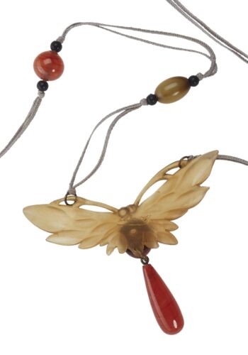 Ca. 1900 - Hand-carved Horn necklace with Glass pearls, "Butterfly" signed by Elizabeth Bonté, Art nouveau France - Image 3