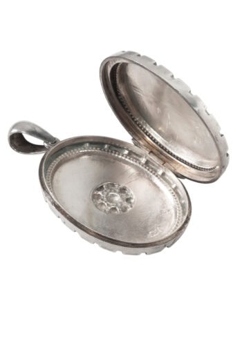 Dated 1882 - Silver medallion with star motif - Image 3