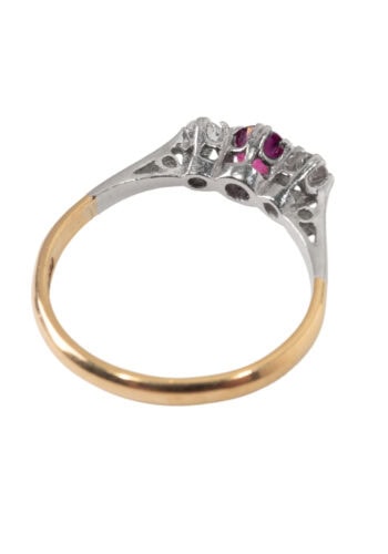 Ca. 1950 - Trilogy - Engagement ring with ruby & diamonds - Image 4