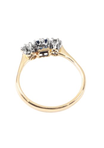 Ca. 1930 – Trilogy ring with sapphire and diamonds - Image 4
