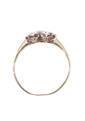 Ca. 1920 – Trilogy ring with rubies and diamond - Image 5