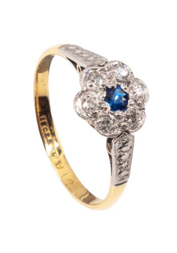 Ca. 1920 – Art déco ring with diamonds and sapphire