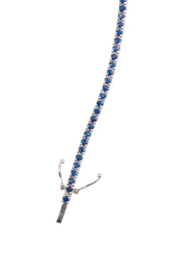 Tennis bracelet with sapphires