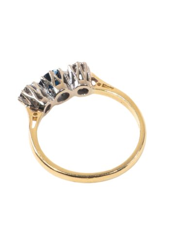 Dated 1960 - Trilogy ring with sapphire and diamonds - Image 4