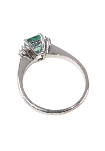 Dated 1978 - Emerald ring with diamonds - Image 4
