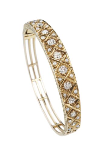 Ca. 1880 - Gold bangle with pearls and diamonds