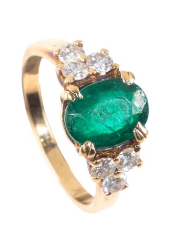 Ca. 1960 – Vintage emerald ring with diamonds