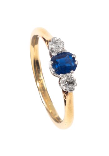 Ca. 1960 - Trilogy ring with sapphire and diamonds