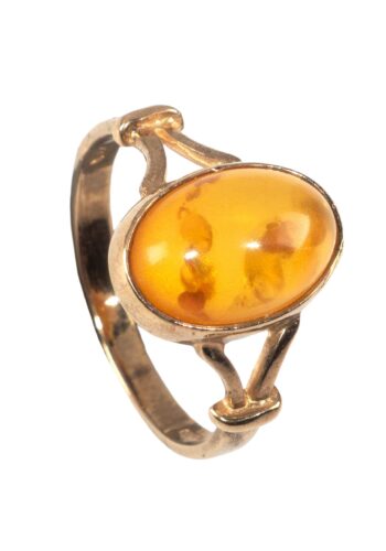 Dated 1973 - Ring with amber cabochon