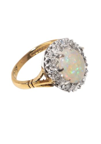 Dated 1973 - Vintage ring with opal and diamonds - Image 3