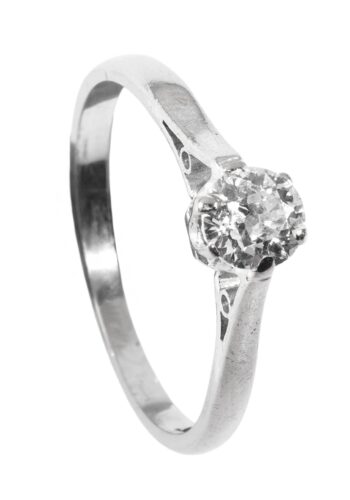 Ca. 1950 – Engagement ring with diamond solitaire