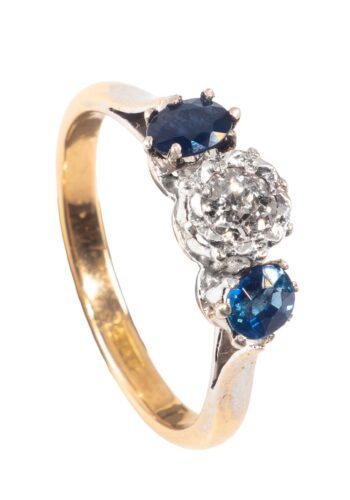 Ca. 1960 - Trilogy ring with sapphires and diamond