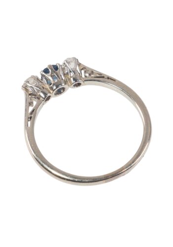 Ca. 1960 - Trilogy ring with sapphire and diamonds - Image 4