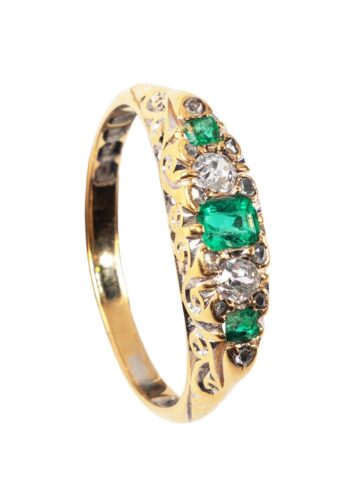 Ca. 1910 – Edwardian ring with emeralds