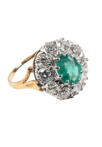 Dated 1976 - Entourage ring with emerald and diamonds - Image 3