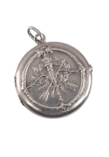 Ca. 1910 - Edwardian locket in silver