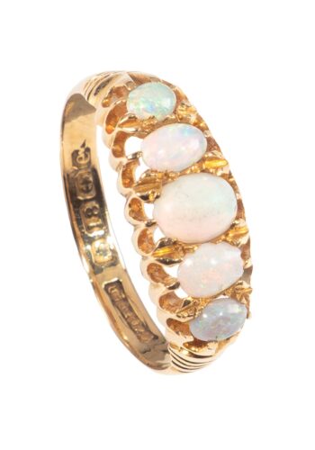 Dated 1904 – Edwardian ring with opals