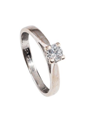 Ca. 1970 – Vintage engagement ring with diamond solitaire