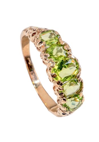 Dated 1973 – Vintage peridot ring