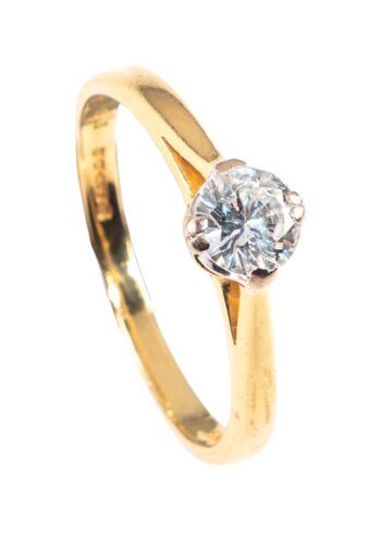 Dated 2000 – Vintage engagement ring with diamond solitaire